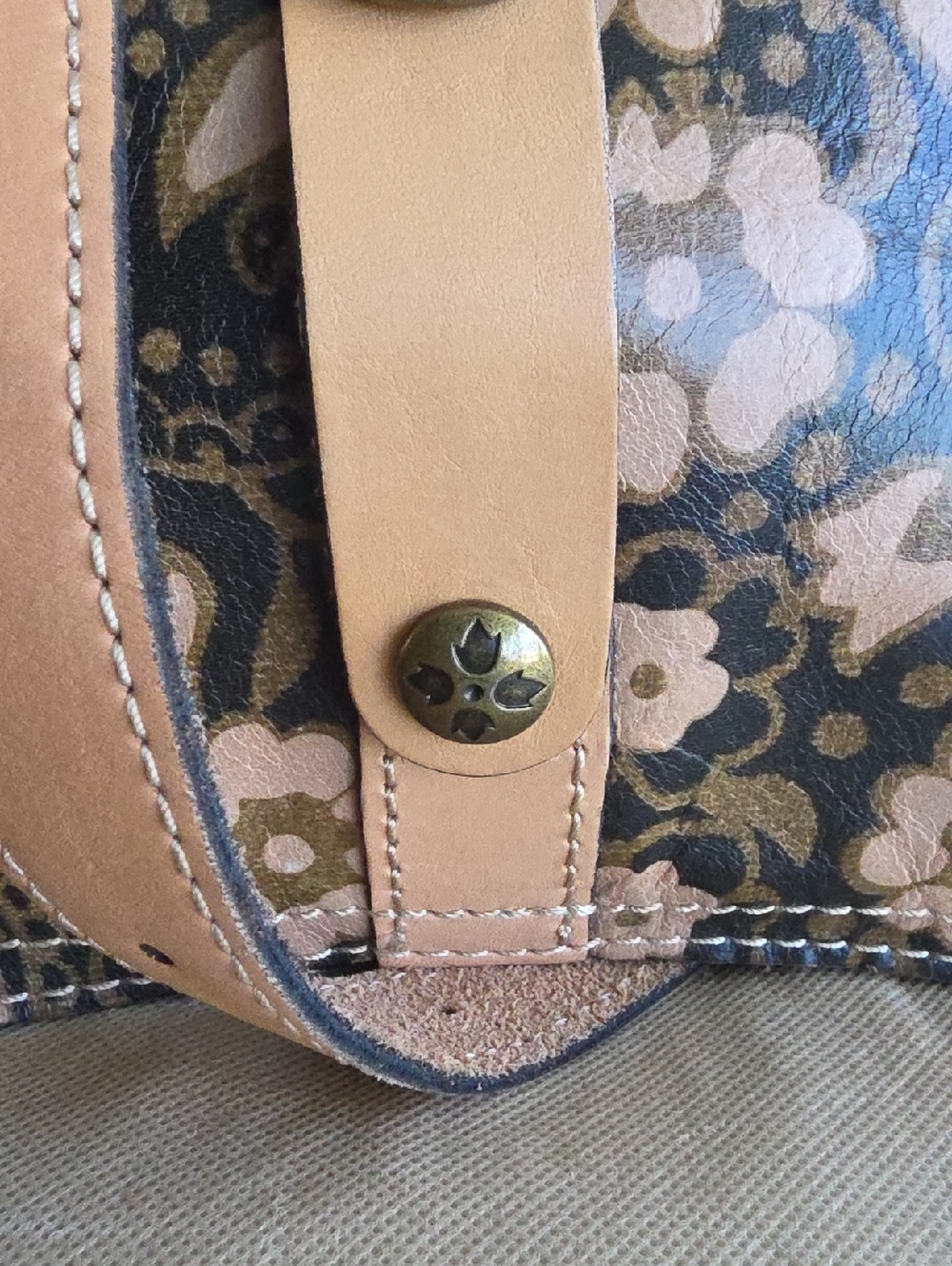 PATRICIA NASH NWOT Italian Folklore Tan Crossbody with Dust Bag - Picture 3 of 11